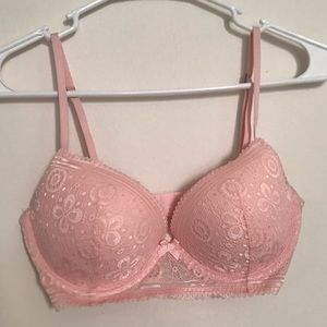 Light pink lightly lined bra - 30D